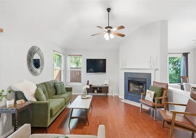 Single family home for sale at 5513 Kayview Dr, Austin, TX 78749 | MLS# 2195095