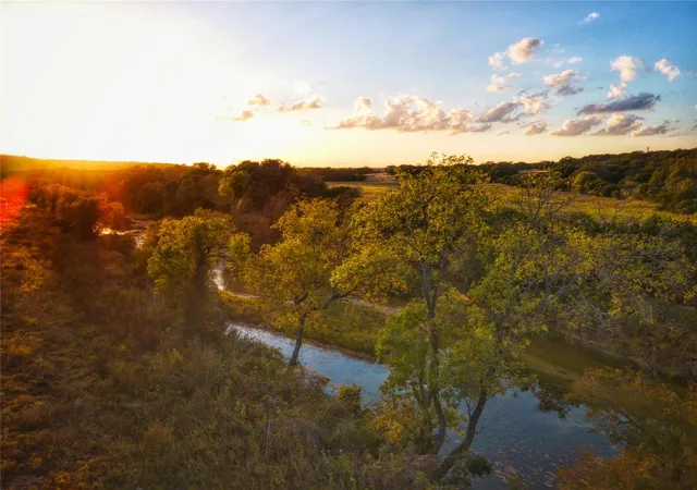 Photo 4 of Single family home for sale at 1117 River Bank Ln, Georgetown, TX 78628 | MLS# 5059981 | Listing updated on 2026-10-08