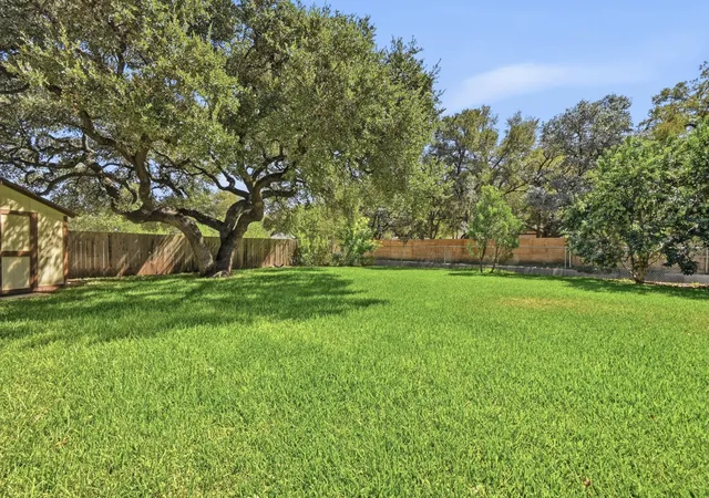 Photo 3 of Single family home for sale at 810 Pine Siskin Dr, Buda, TX 78610 | MLS# 2227219 | Listing updated on 2026-10-10
