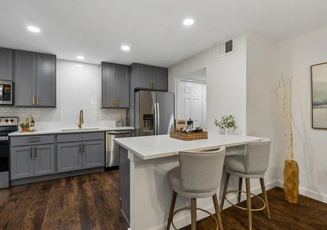Photo 3 of Townhouse for sale at 8305 Summer Pl Dr, Austin, TX 78759 | MLS# 7907106 | Listing updated on 2026-10-07