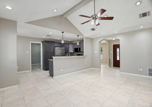 Photo 3 of Single family home for sale at 1004 Green Meadow Dr, Round Rock, TX 78664 | MLS# 3116060 | Listing updated on 2026-10-09
