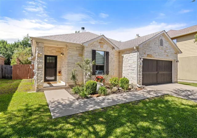 Photo 3 of Single family home for sale at 507 Paseo Grand Dr, Cedar Park, TX 78613 | MLS# 2265278 | Listing updated on 2026-10-09