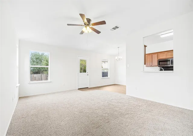 Photo 3 of Single family home for sale at 259 Coal Dr, Jarrell, TX 76537 | MLS# 1647316 | Listing updated on 2026-10-08