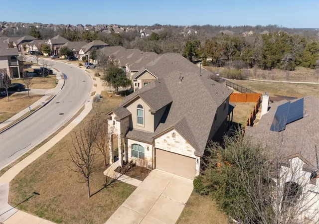Photo 3 of Single family home for sale at 101 Pecanwood Ct, Georgetown, TX 78626 | MLS# 3993668 | Listing updated on 2026-10-10
