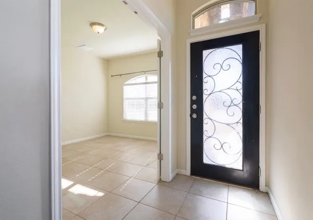 Photo 4 of Single family home for sale at 101 Pecanwood Ct, Georgetown, TX 78626 | MLS# 3993668 | Listing updated on 2026-10-10