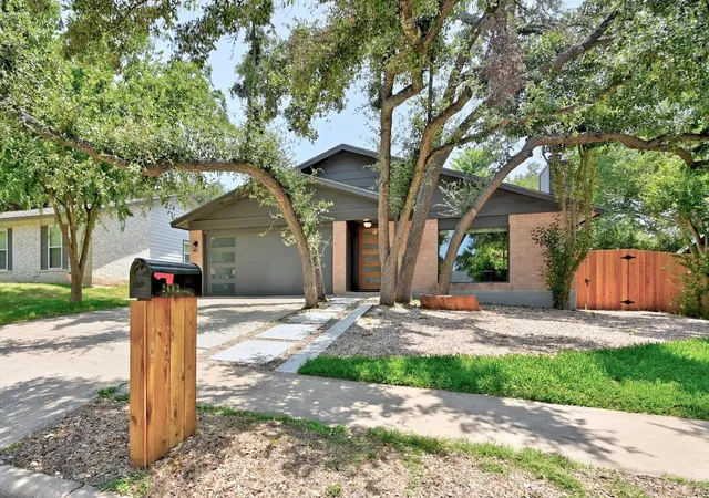 Photo 1 of Single family home for sale at 2603 Burly Oak Dr, Austin, TX 78745 | MLS# 8697340 | Listing updated on 2026-10-19