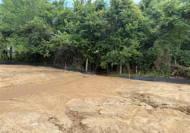 Photo 1 of Land for sale at 712 N Wilcox St, Rockdale, TX 76567 | MLS# 6391299 | Listing updated on 2026-10-06