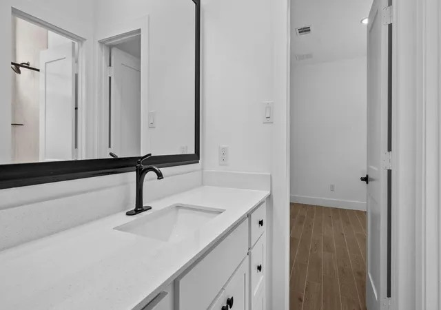 Photo 4 of Single family home for sale at 413 Dorothy Mae Cir, Georgetown, TX 78628 | MLS# 3050333 | Listing updated on 2026-10-27