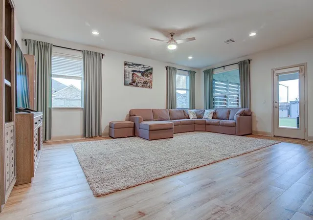 Photo 4 of Single family home for sale at 16800 Marcello Dr, Pflugerville, TX 78660 | MLS# 1517945 | Listing updated on 2026-10-07