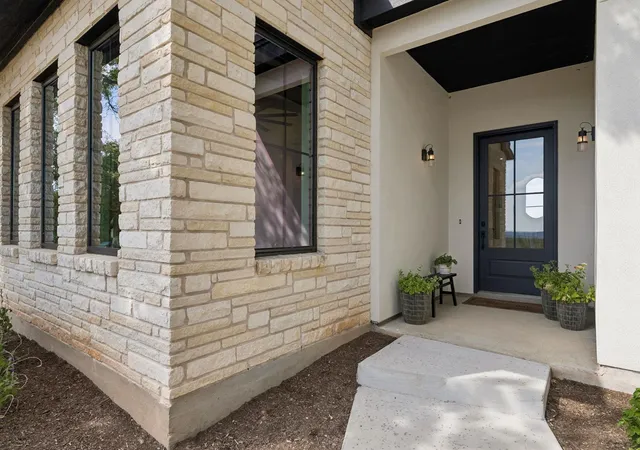 Photo 2 of Single family home for sale at 18511 Hobby Ln, Jonestown, TX 78645 | MLS# 2638296 | Listing updated on 2026-10-07