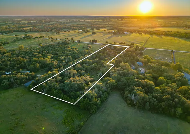 Photo 3 of House for sale at 000 Fm 2238, Schulenburg, TX 78956 | MLS# 6265880 | Listing updated on 2026-10-09