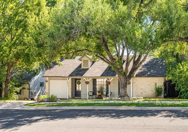 Photo 1 of Single family home for sale at 8611 United Kingdom Dr, Austin, TX 78748 | MLS# 7529347 | Listing updated on 2026-10-10