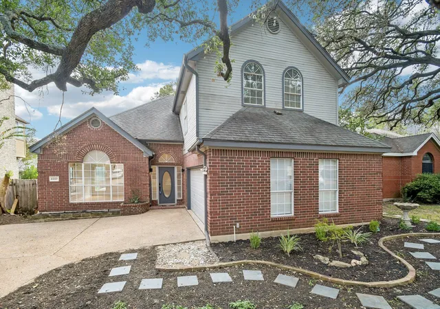 Photo 2 of Single family home for sale at 6207 John Chisum Ln, Austin, TX 78749 | MLS# 4785548 | Listing updated on 2026-10-28
