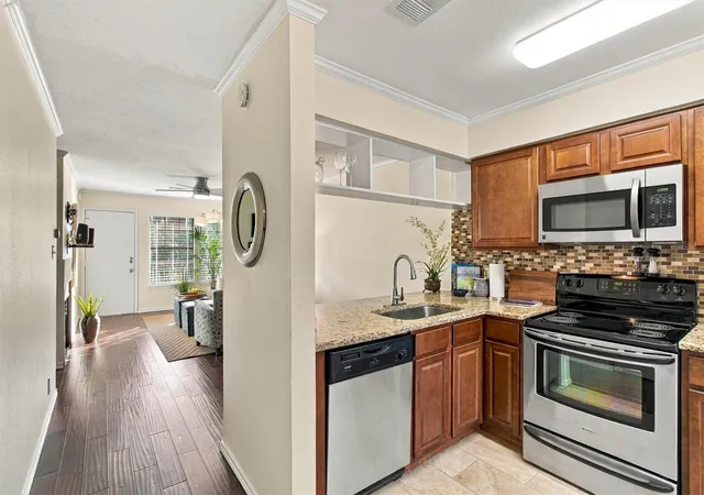 Photo 3 of Condo for sale at 2215 Post Rd #2055, Austin, TX 78704 | MLS# 6538733 | Listing updated on 2026-10-12