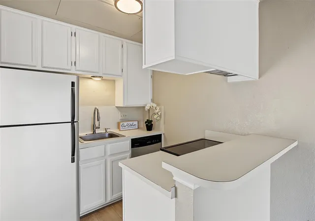 Photo 2 of Condo for sale at 601 Nelray Blvd #17, Austin, TX 78751 | MLS# 3383186 | Listing updated on 2026-10-26