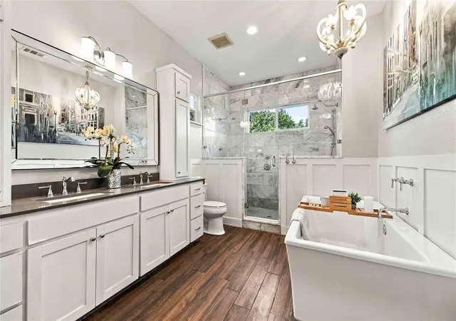 Photo 4 of Single family home for sale at 1814 Emerald Isle Dr, Leander, TX 78641 | MLS# 5460511 | Listing updated on 2026-10-08