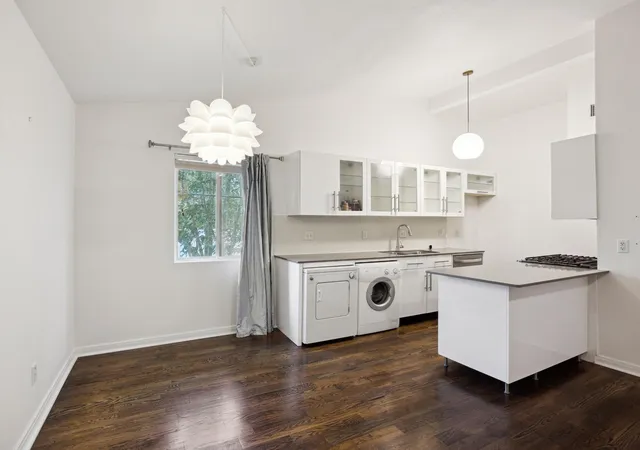 Photo 3 of Condo for sale at 1503 W 9th Street #204, Austin, TX 78703 | MLS# 9163977 | Listing updated on 2026-10-12