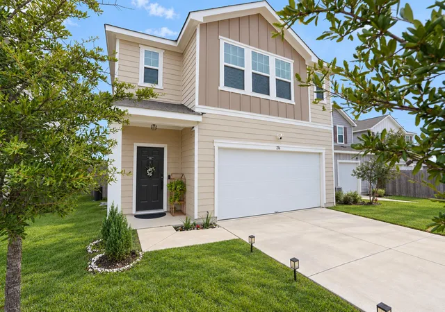Photo 3 of Single family home for sale at 236 Waterbuck Loop, Hutto, TX 78634 | MLS# 9639809 | Listing updated on 2026-10-07