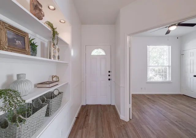 Photo 4 of Single family home for sale at 17000 Cranston Dr, Round Rock, TX 78664 | MLS# 9486141 | Listing updated on 2026-10-08