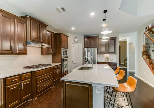 Photo 4 of Single family home for sale at 2417 Turtle Mountain Bnd, Austin, TX 78748 | MLS# 1717177 | Listing updated on 2026-10-09