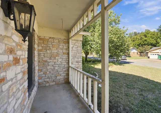 Photo 4 of Single family home for sale at 2105 Mildred Dr, Taylor, TX 76574 | MLS# 1901772 | Listing updated on 2026-10-08