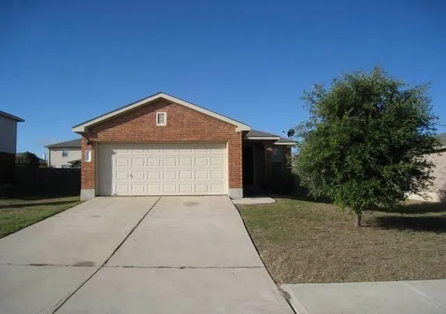 Photo 1 of Single family home for sale at 211 N Woodley Rd, Leander, TX 78641 | MLS# 6251846 | Listing updated on 2026-10-08