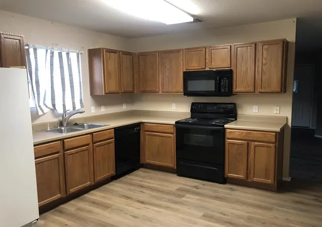 Photo 2 of Single family home for sale at 211 N Woodley Rd, Leander, TX 78641 | MLS# 6251846 | Listing updated on 2026-10-08