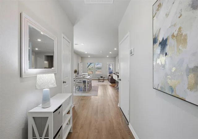 Photo 4 of Single family home for sale at 112 Bremen St, Georgetown, TX 78626 | MLS# 3968627 | Listing updated on 2026-10-19