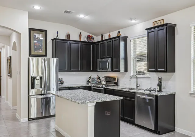 Photo 2 of Single family home for sale at 116 Mauldin St, Georgetown, TX 78628 | MLS# 9583358 | Listing updated on 2026-10-19