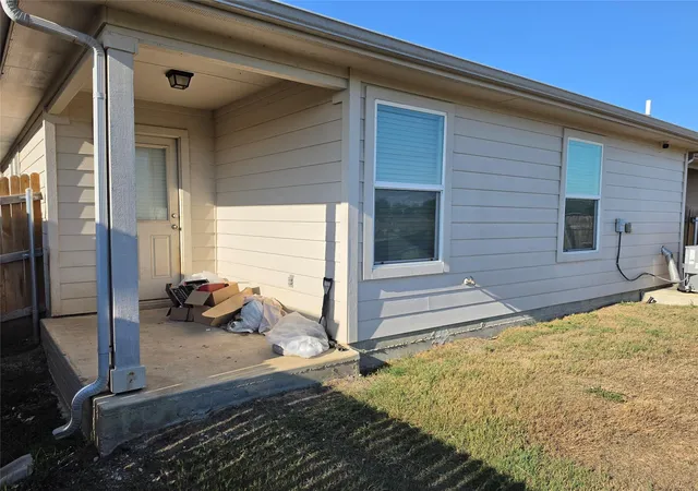 Photo 3 of Single family home for sale at 12004 Pyrite Rd, Manor, TX 78653 | MLS# 5657254 | Listing updated on 2026-10-08