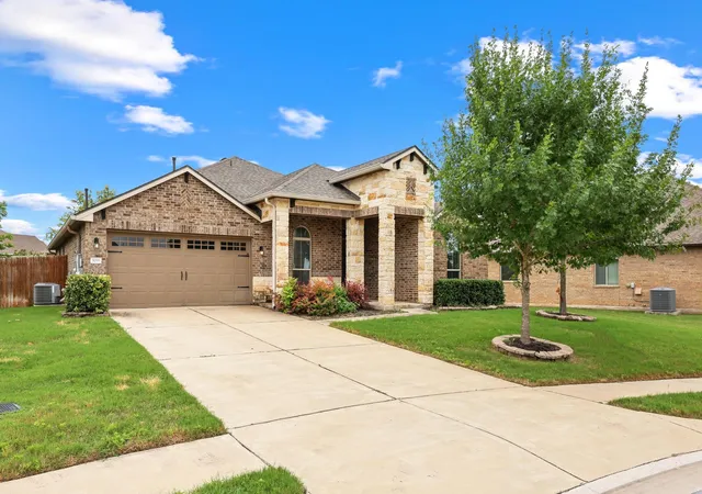 Photo 3 of Single family home for sale at 1018 Granbury Cv, Round Rock, TX 78664 | MLS# 1160205 | Listing updated on 2026-10-08