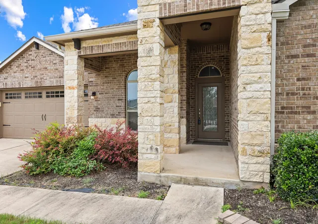 Photo 3 of Single family home for sale at 1018 Granbury Cv, Round Rock, TX 78664 | MLS# 1160205 | Listing updated on 2026-10-08