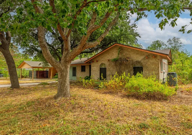 Photo 1 of Single family home for sale at 7707 Meadowview Ln, Austin, TX 78752 | MLS# 8959713 | Listing updated on 2026-10-08