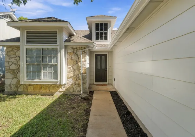 Photo 4 of Single family home for sale at 12735 Magnolia Mound Trl, Austin, TX 78727 | MLS# 4397476 | Listing updated on 2026-10-08