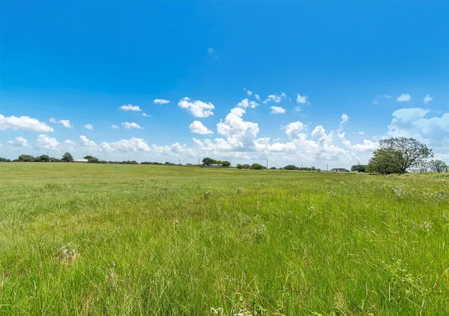 Photo 2 of House for sale at 000 Old Cuero Rd, Yoakum, TX 77995 | MLS# 2581557 | Listing updated on 2026-10-13
