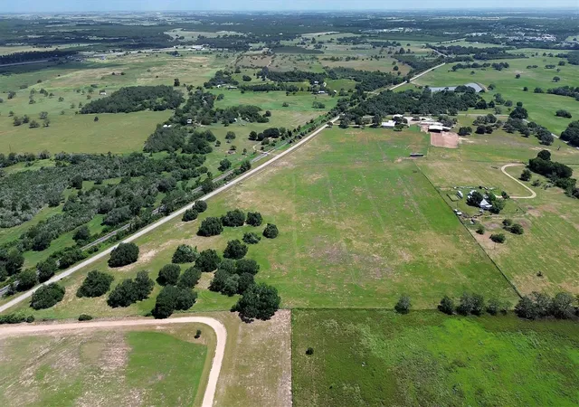 Photo 3 of House for sale at 000 Old Cuero Rd, Yoakum, TX 77995 | MLS# 2581557 | Listing updated on 2026-10-13