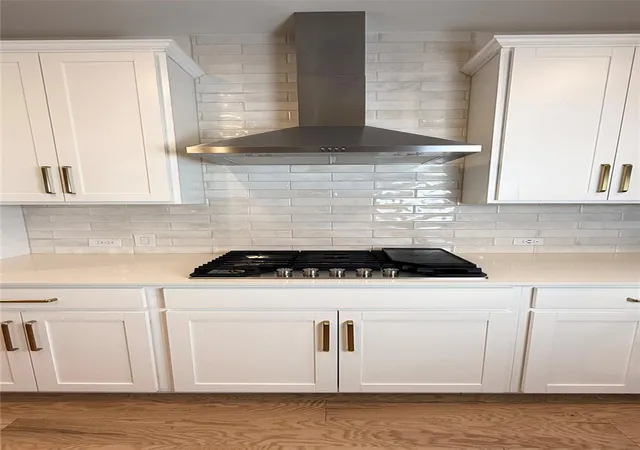 Photo 3 of Single family home for sale at 204 Travis Ln, Liberty Hill, TX 78642 | MLS# 9370558 | Listing updated on 2026-10-08