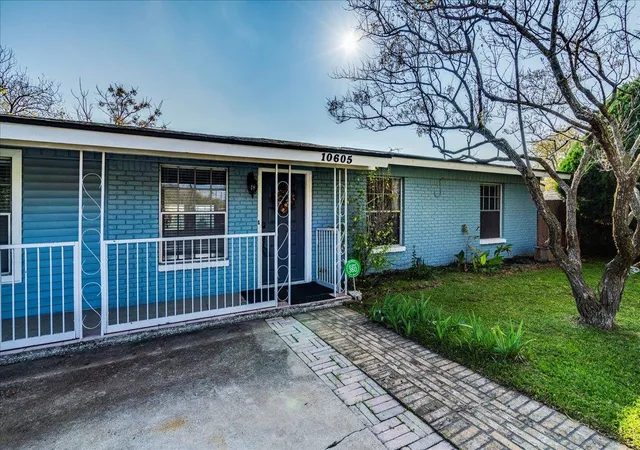 Photo 3 of Single family home for sale at 10605 Newmont Rd, Austin, TX 78758 | MLS# 7970782 | Listing updated on 2026-10-23