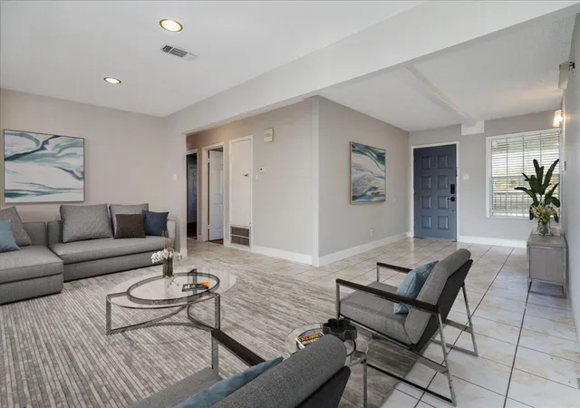 Photo 3 of Single family home for sale at 10605 Newmont Rd, Austin, TX 78758 | MLS# 7970782 | Listing updated on 2026-10-23