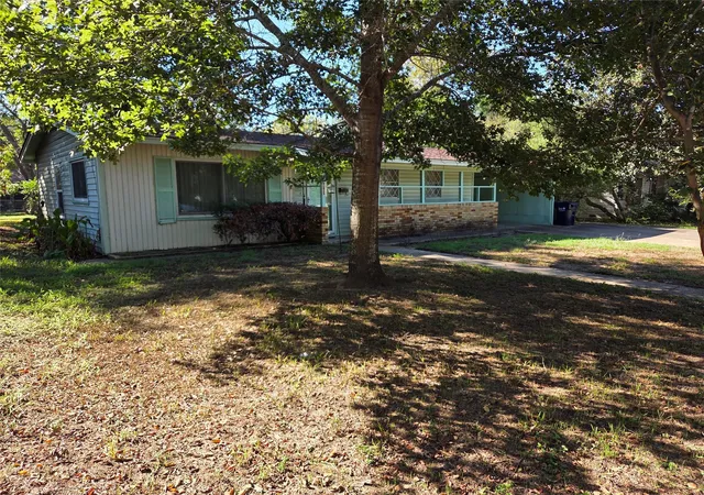 Single family home for sale at 403 Hazel St, Rockdale, TX 76567 | MLS# 3741253
