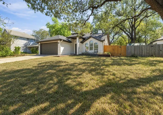 Photo 1 of Single family home for sale at 7911 Willet Trl, Austin, TX 78745 | MLS# 9216435 | Listing updated on 2026-10-08