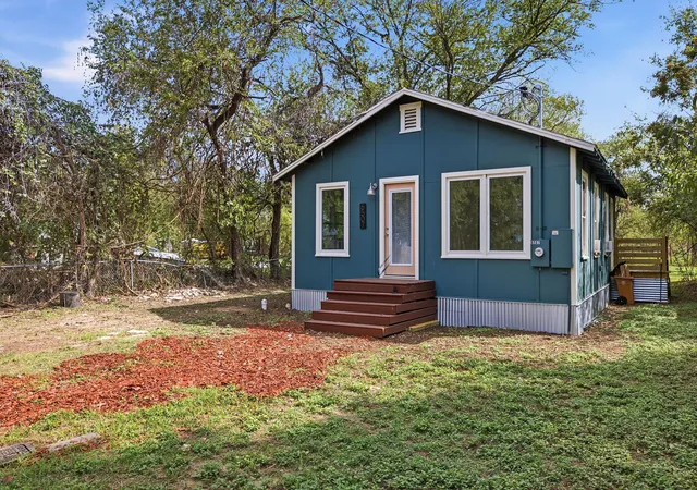 Photo 2 of Single family home for sale at 6507 Hergotz Ln, Austin, TX 78742 | MLS# 9968523 | Listing updated on 2026-10-18