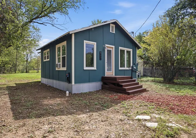 Photo 3 of Single family home for sale at 6507 Hergotz Ln, Austin, TX 78742 | MLS# 9968523 | Listing updated on 2026-10-18