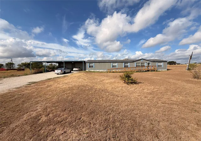 Photo 2 of Manufactured home for sale at 1575 County Rd 140, Georgetown, TX 78626 | MLS# 6949038 | Listing updated on 2026-10-17
