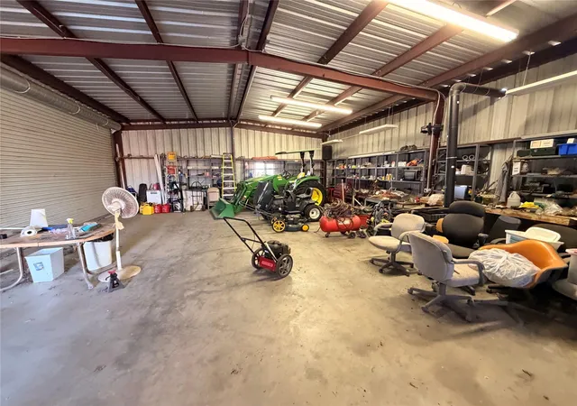 Photo 3 of Manufactured home for sale at 1575 County Rd 140, Georgetown, TX 78626 | MLS# 6949038 | Listing updated on 2026-10-17