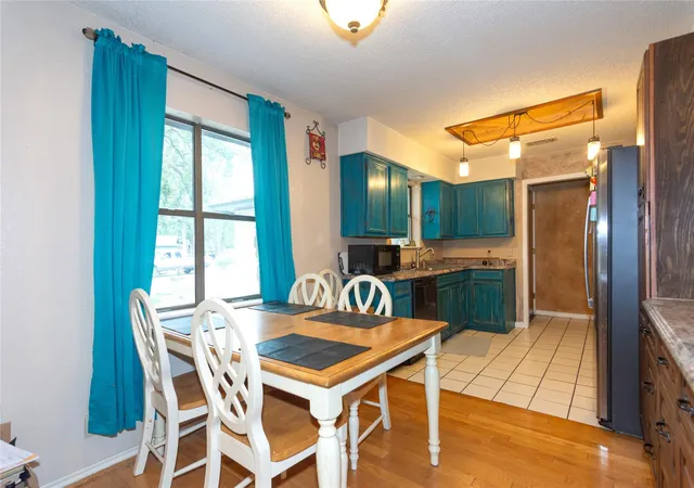 Photo 2 of Single family home for sale at 1810 Hermitage Dr, Round Rock, TX 78681 | MLS# 6639552 | Listing updated on 2026-10-26