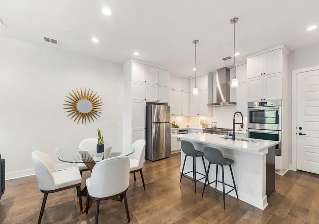 Photo 3 of Condo for sale at 4405 Grotto Dr, Austin, TX 78731 | MLS# 6761659 | Listing updated on 2026-10-10