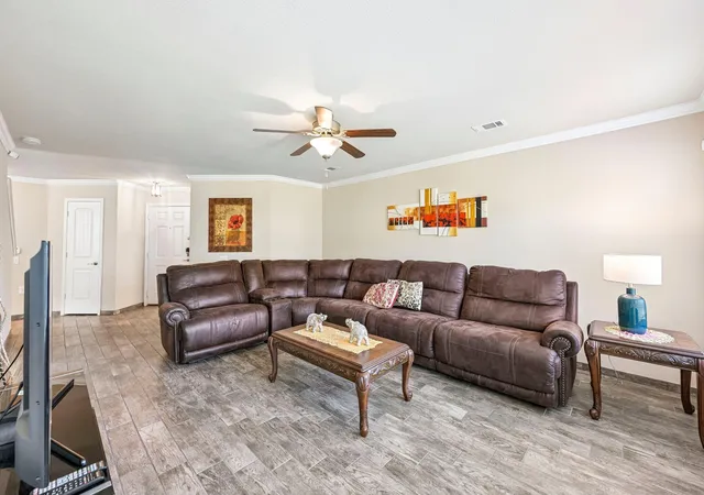 Photo 4 of Single family home for sale at 7229 Outfitter Dr, Austin, TX 78744 | MLS# 1728315 | Listing updated on 2026-10-08