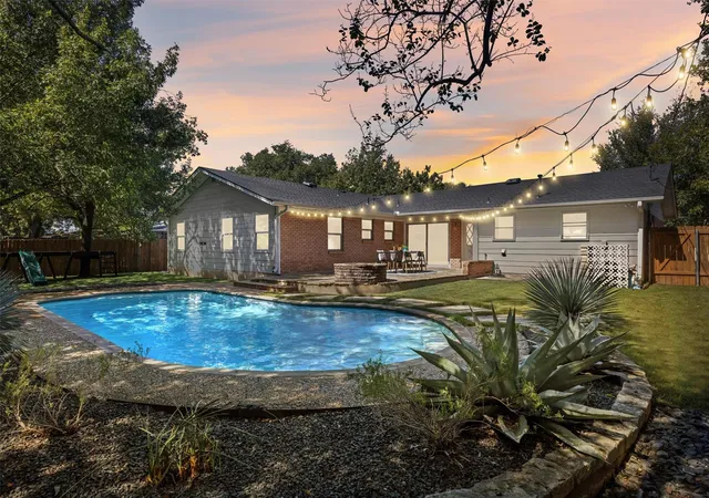Photo 1 of Single family home for sale at 4605 Pack Saddle Pass, Austin, TX 78745 | MLS# 4053904 | Listing updated on 2026-10-17