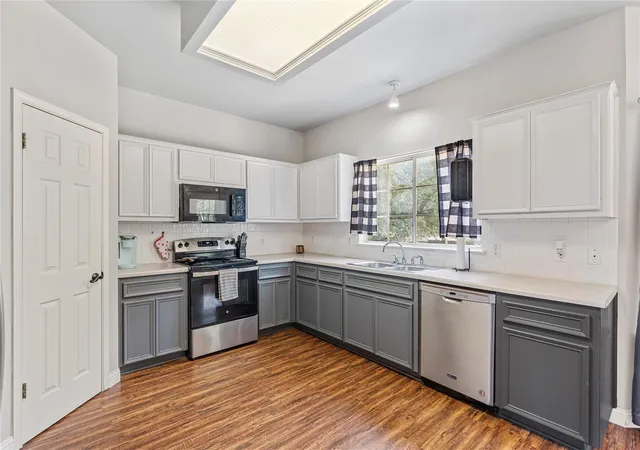Photo 4 of Single family home for sale at 1700 Fort Grant Dr, Round Rock, TX 78665 | MLS# 1925009 | Listing updated on 2026-10-09
